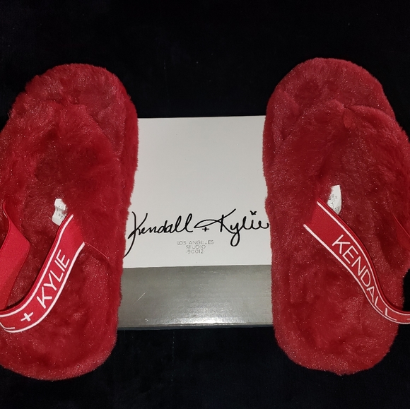 Kendall & Kylie Shoes - Kendall & Kylie Jenner Slippers